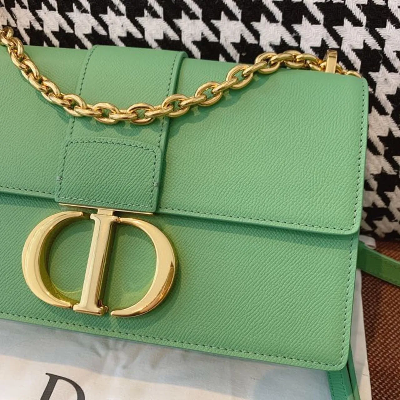 DI 30 Montaigne Chained Bag Deep Mint Green Box For Women 24cm/9in CD