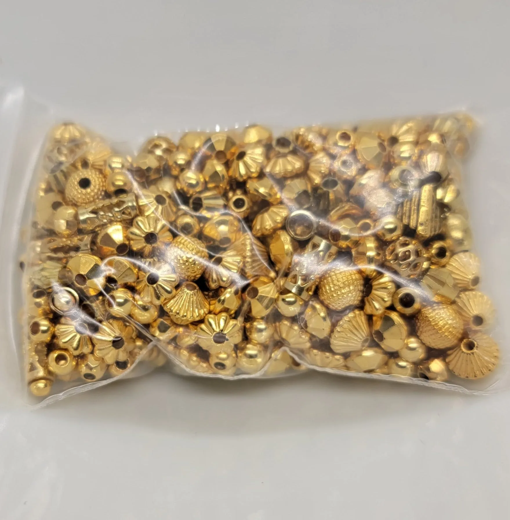 Mixed Golden Metalized Acrylic Beads - L1314 - Lot #7